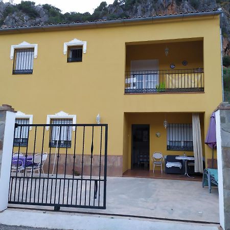 Apartamento El Serrano Бенаохан Экстерьер фото